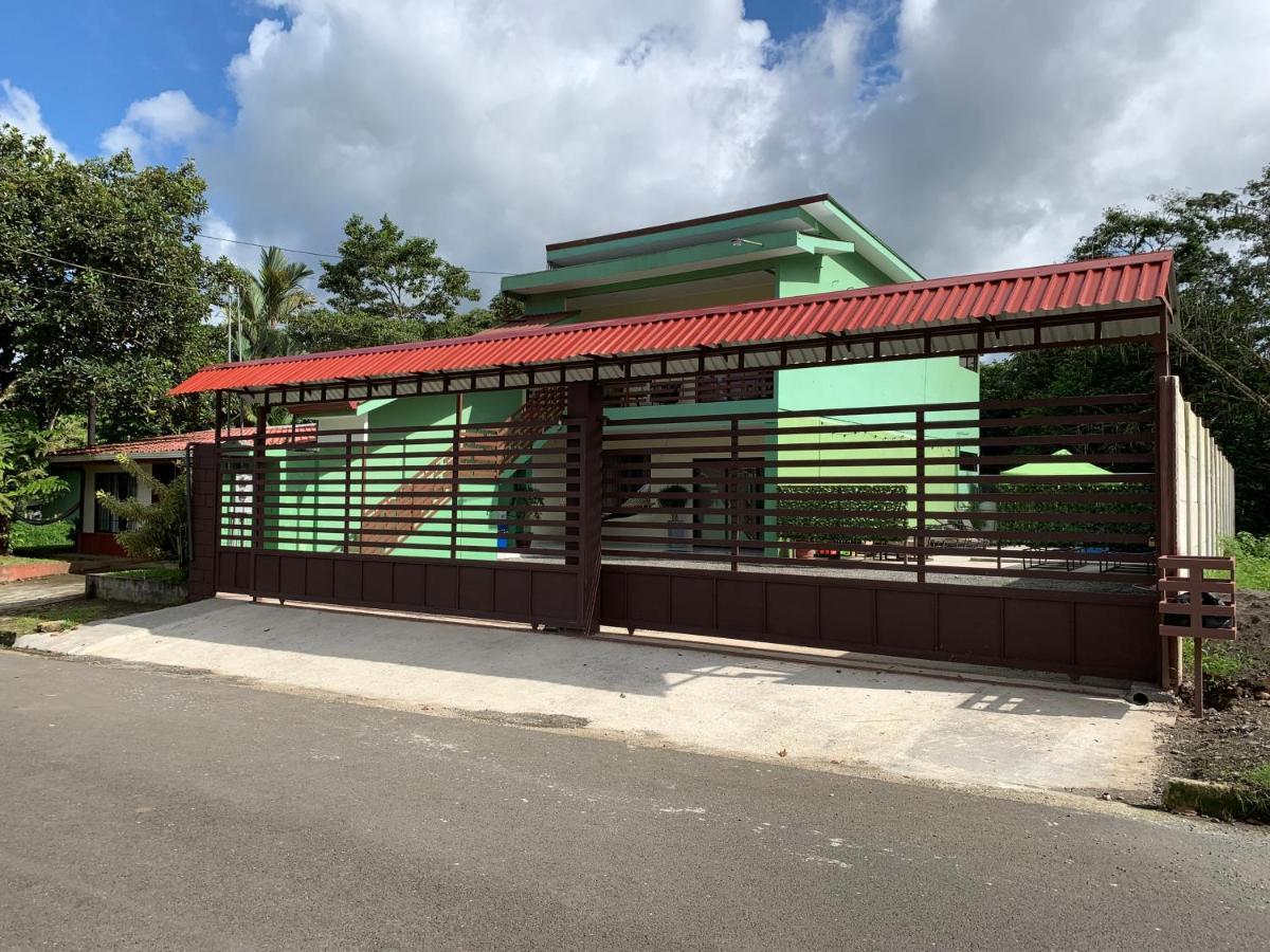 Loky'S Apartments La Fortuna 外观 照片